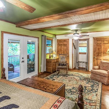 The Treehouse Villa Franklin Exterior photo